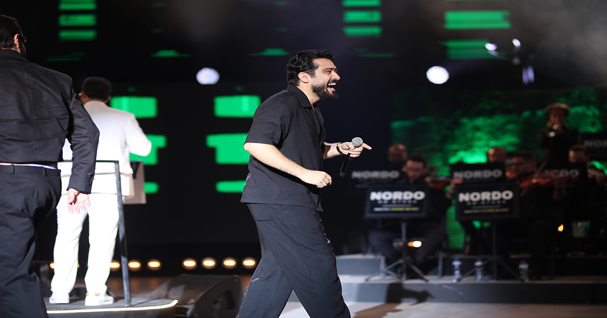 Nordo à Carthage : L’épreuve du théâtre antique pour une star du numérique