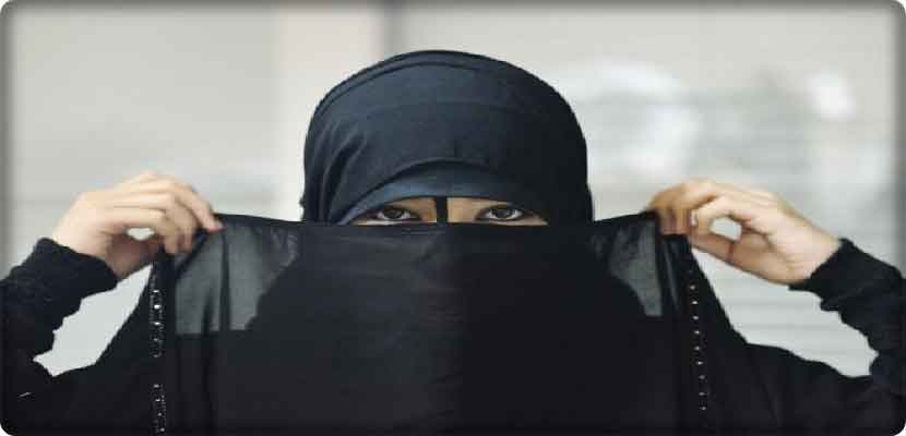 رهف محمد القنون، فتاة سعودية هاربة وعالقة بمطار بانكوك 