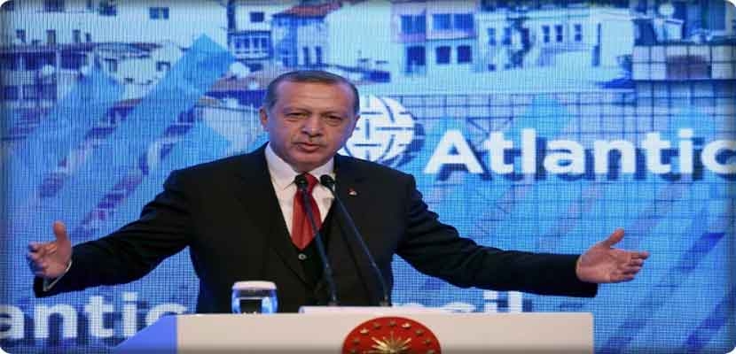 الرئيس التركي رجب طيب اردوغان يلقي كلمة امام ندوة "اتلانتيك كاونسيل" للدراسات في اسطنبول