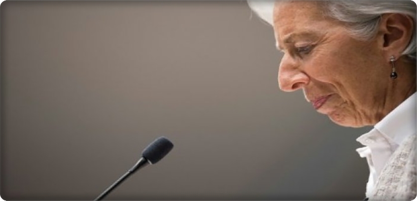 لاغارد (60 عاما) أول امراة تدير "صندوق النقد الدولي" وأعيد اختيارها هذا العام لولاية ثانية من خمس سنوات. 