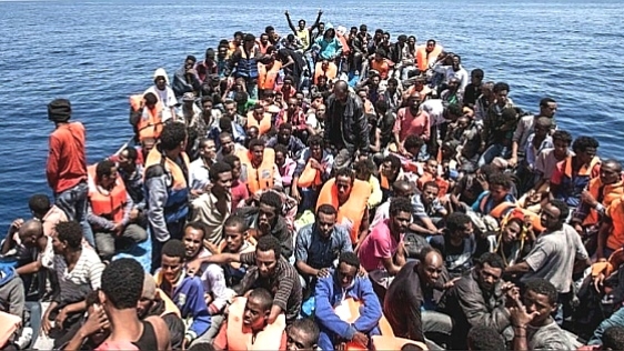 تهريب المهاجرين والاتجار بالبشر إلى الأراضي الليبية