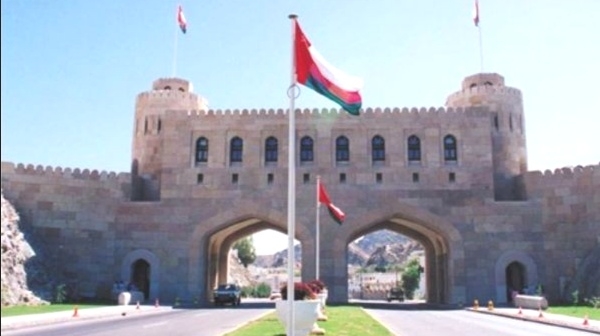 سلطنة عمان تمنع الغير ملقحين من دخول السلطنة
