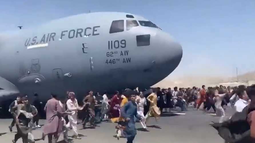 Afghanistan : un corps retrouvé dans le train d’atterrissage d’un avion américain