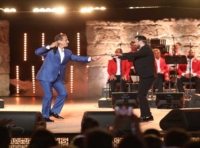 « Soirée tunisienne » au Festival international de Carthage : un hommage intergénérationnel à la musique tunisienne