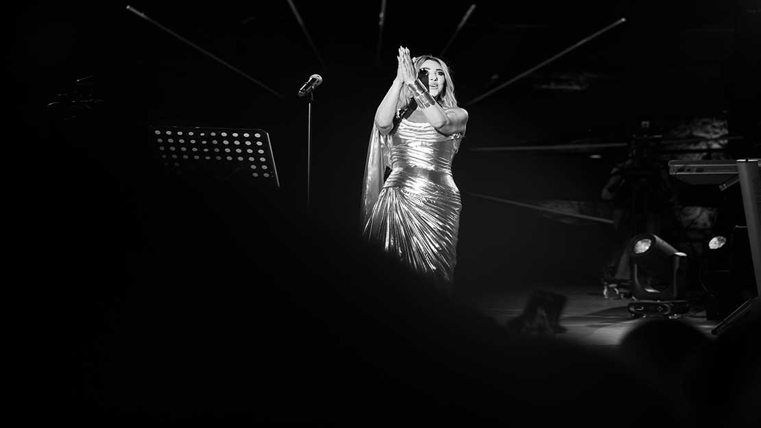 Najwa Karam: A Dazzling Return to the Carthage Stage