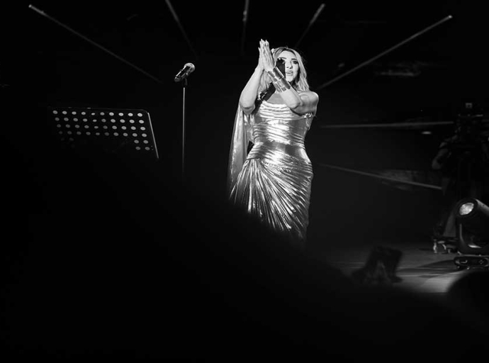 Najwa Karam: A Dazzling Return to the Carthage Stage