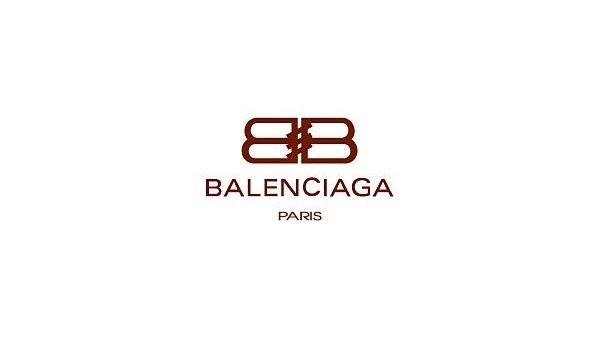 Balanciaga : une surprise avant Noël