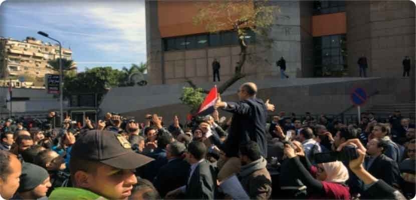 ثبتت المحكمة الإدارية العليا في مصر الاثنين قرارا قضائيا سابقا ببطلان توقيع الحكومة على اتفاقية تمنح بموجبها مصر السعودية السيادة على جزيرتي تيران وصنافير في البحر الأحمر