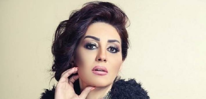  الفنانة وفاء عامر